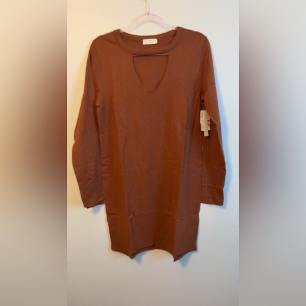NWT Women’s Valencia Dress size medium - Picture 2 of 4